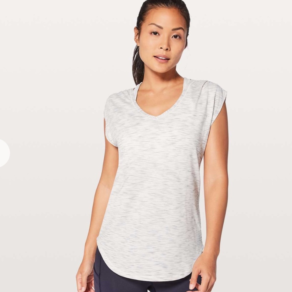 Lululemon Sweat Times Short Sleeve. US 2